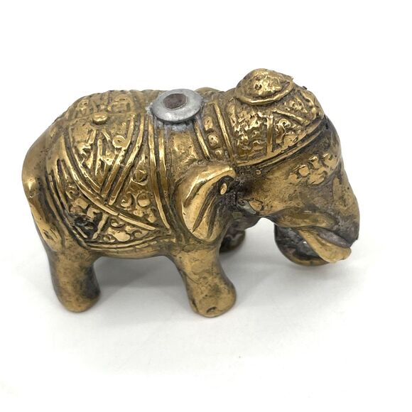 Brass Asian Elephant Incense Stick Holder Carved Trunk Down Solid 2" x 1.5" FLAW - Picture 1 of 11